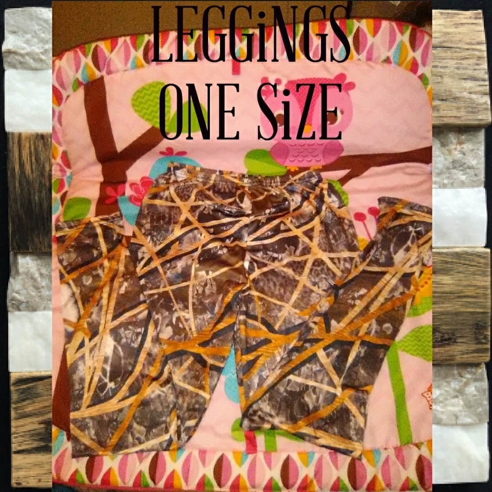 CAMO LEGGiNGS